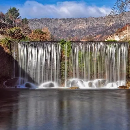 Nogueira מלון Fundão